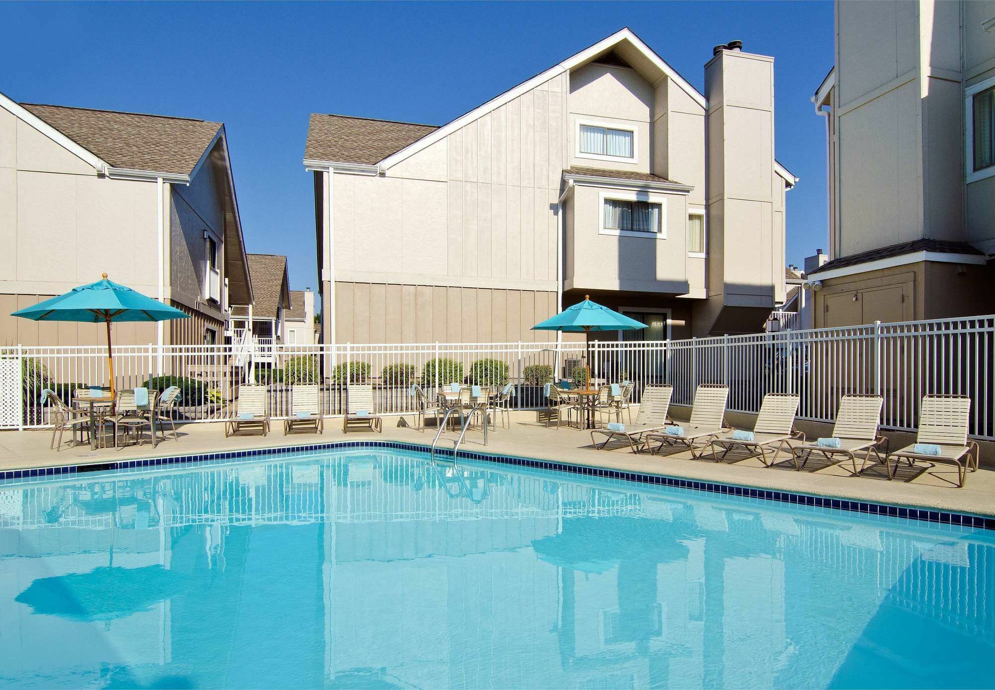 Sonesta Es Suites St. Louis - Честерфилд Экстерьер фото